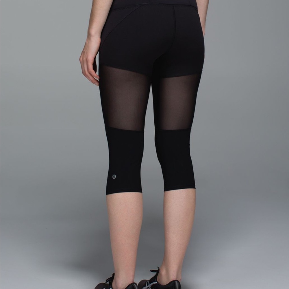 Lululemon Training Tough Crop Sz 8 Black